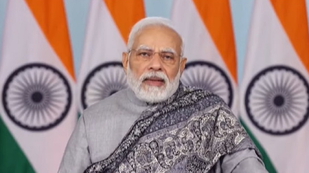 PM narendra modi addresses 75th Amrut Mahotav of Shree Swaminarayan Gurukul  Rajkot Sansthan Amrut Mahotav : PM मोदी बोले- हमें गुलामी की मानसिकता को  दूर करना होगा, क्योंकि... - News Nation