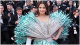 Aishwarya Rai Cannes Look Troll: ऐश्वर्या राय ने कान्स में पहनी ऐसी चमकीली ड्रेस, लोगों ने मीम्स बनाकर लिए मजे