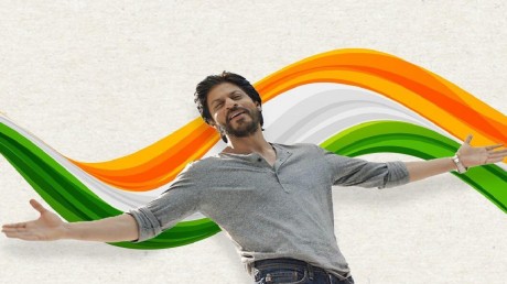US Navy के जवानों ने गया 'स्वदेस' फिल्म का गाना, भावुक हुए शाहरुख US Navy  soldiers sang Swades movie song Shah Rukh Khan gets emotional - News Nation