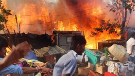 Now Islamic Hardliners Put 65 Houses Of Hindus On Fire In Bangladesh  बांग्लादेश में अब इस्लामिक कट्टरपंथियों ने हिंदुओं के 65 घर फूंके - News  Nation