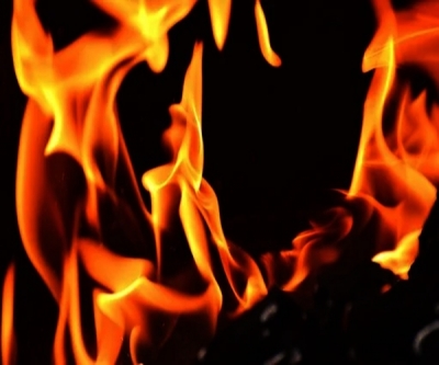 यूपी: लखीमपुर खीरी में जेई से तंग आकर लाइनमैन ने खुद को लगाई आग