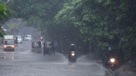 Weather Update: दिल्ली-यूपी-बिहार समेत इन राज्यों में आज भी होगी बारिश,  उत्तराखंड में रेड अलर्ट, Weather Update: It will rain in these states  including Delhi-UP-Bihar today, red alert in ...