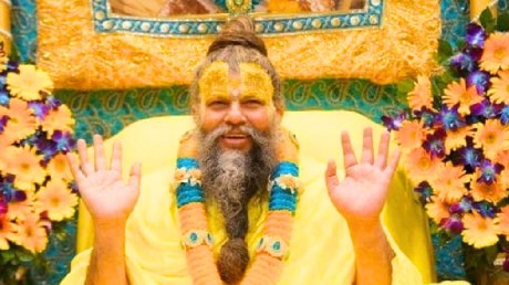 Premanand Maharaj: हाथ उठाकर हर हर महादेव बोलने का क्या अर्थ है 