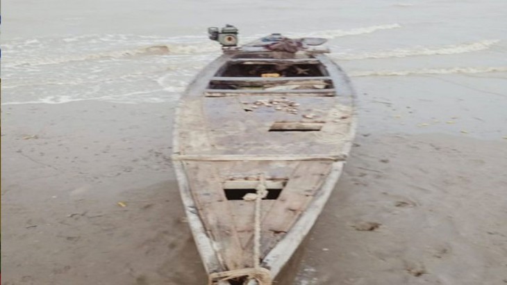मिर्जापुर: यात्रियों से भरी नाव गंगा में पलटी