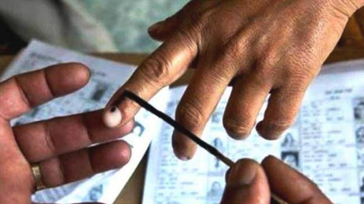 दिल्ली विधानसभा चुनाव के लिए मतदान जारी
