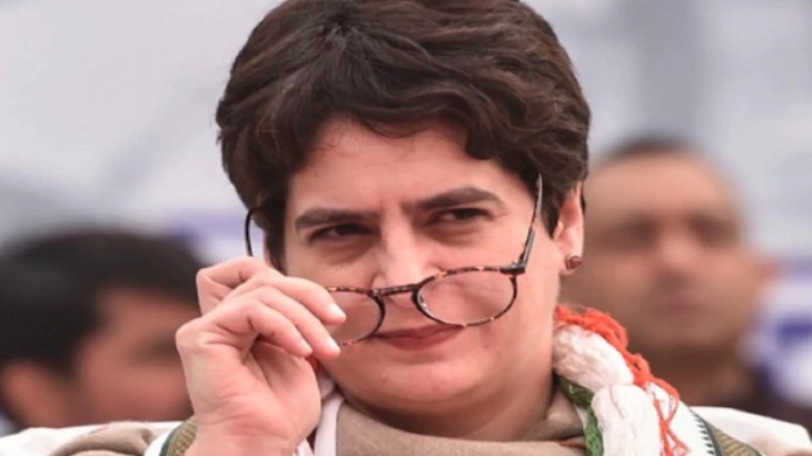 कांग्रेस से निकाले गए वरिष्ठ नेताओं को वापस लाएंगी प्रियंका गांधी.