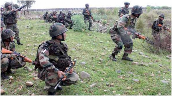 जम्मू-कश्मीर: त्राल मुठभेड़ में सुरक्षाबलों ने 2 आतंकियों को किया ढेर