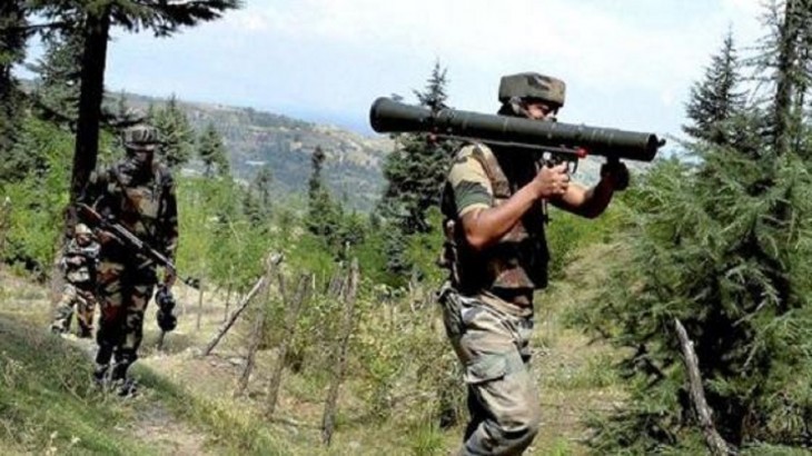 पाकिस्तान ने फिर तोड़ा सीजफायर, भारतीय सेना दे रही मुंहतोड़ जबाव