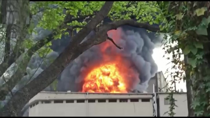 ठाणे के डोंबिवली की एक केमिकल फैक्ट्री में लगी भीषण आग