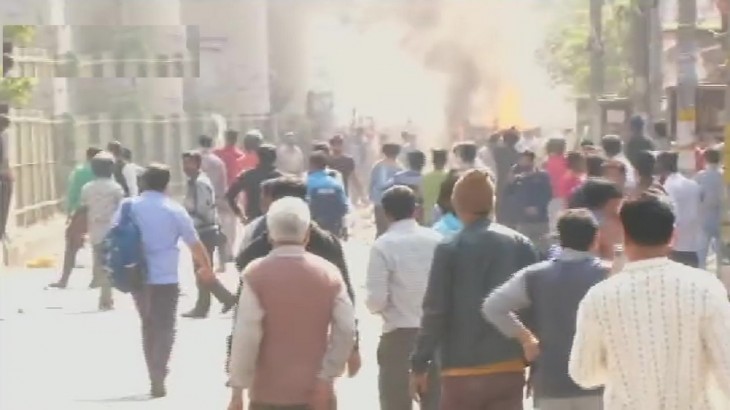 मौजपुर में फिर पत्थरबाजी, 10 पुलिसकर्मी जख्मी