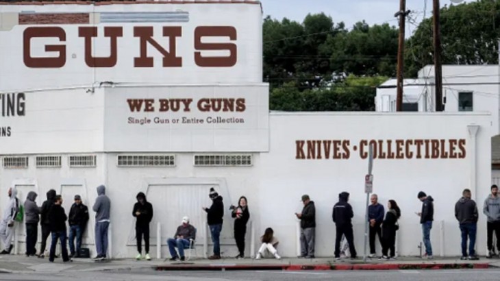 American Buying Guns Corona Virus