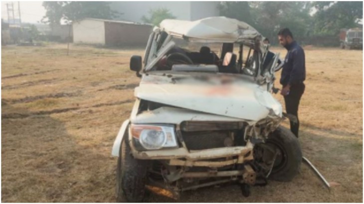 Seven death in car and dumper truck collision