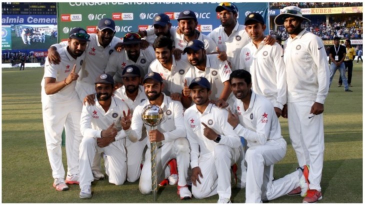 team india with icc trophy