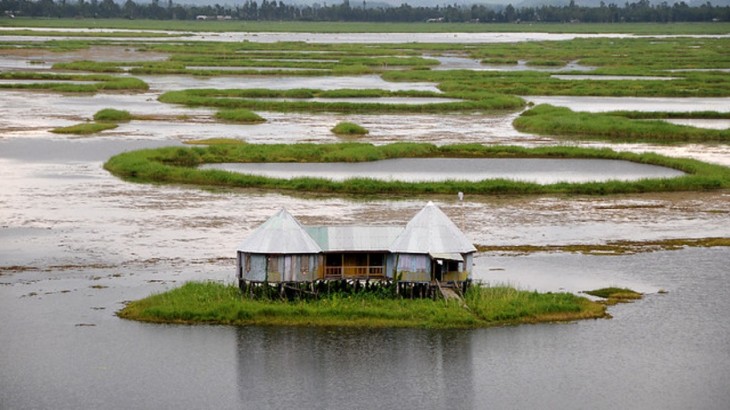 मणिपुर में मौजूद है दुनिया का इकलौता तैरता हुआ नेशनल पार्क