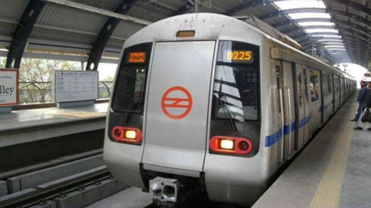 DELHI METRO SERVICES DISRUPTED DUE TO EARTHQUAKE