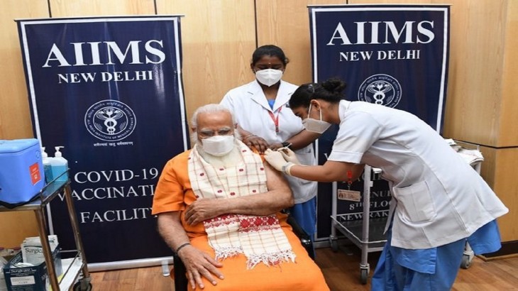 PM Modi takes vaccine