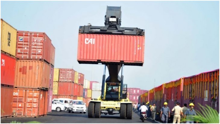 अप्रैल में भारत का निर्यात 30.2 बिलियन बढ़ा, व्यापार घाटा भी बढ़ा