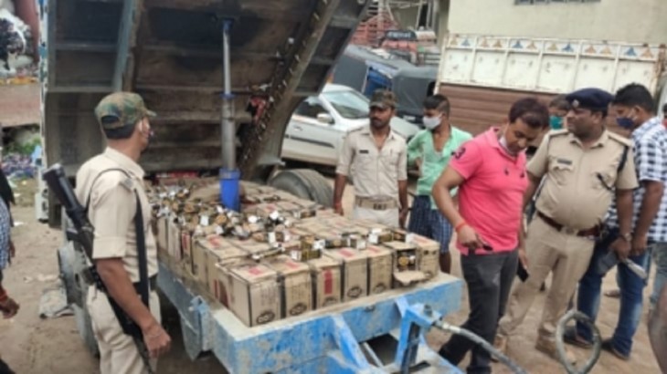 liquor seized in Muzaffarpur amid lockdown