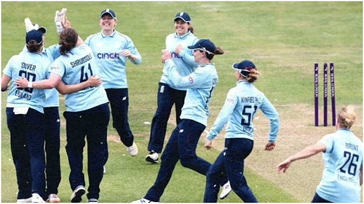 England women beat India by 8 wkts in first ODI