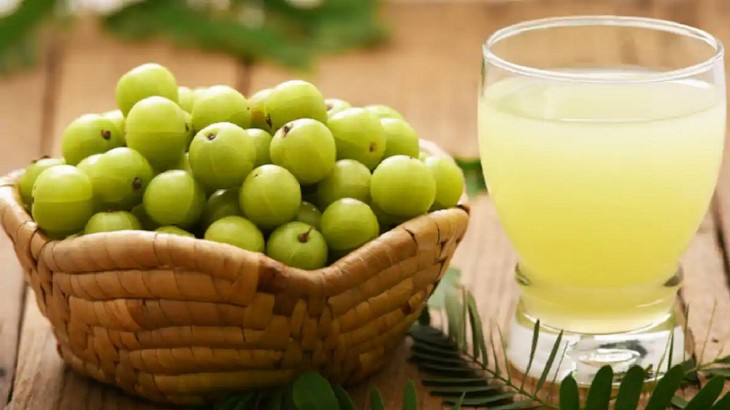 Amla Juice benefits for Skin and Hair growth
