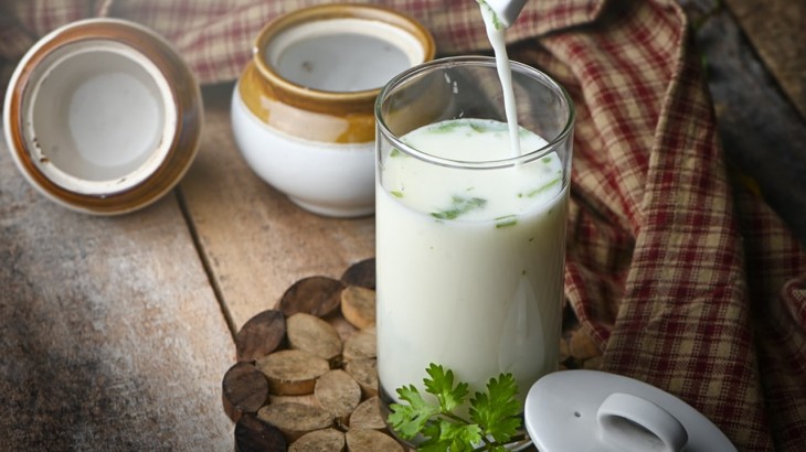 Benefits of drinking buttermilk in winter