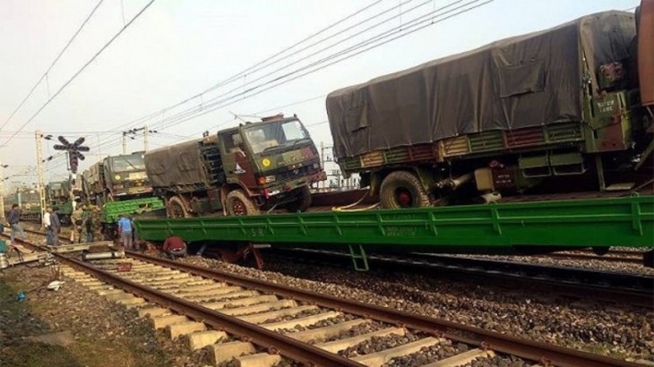 tori railway station  Jharkhand  Army Train derailed  Special Military Train  Indian Army Firearms