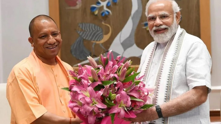 PM Modi will have dinner with CM Yogi in Lucknow  will also meet ministers of Yogi cabinet
