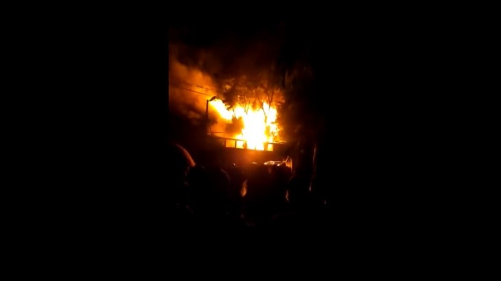 Ranil Wickremesinghe house set fire