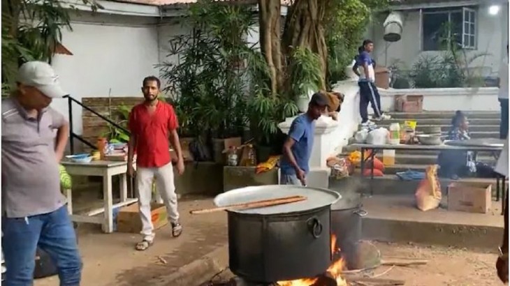 Protesters camp  cook inside Sri Lanka PM s residence in Colombo