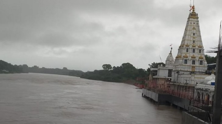 Shivna river water entered Pashupati Nath temple