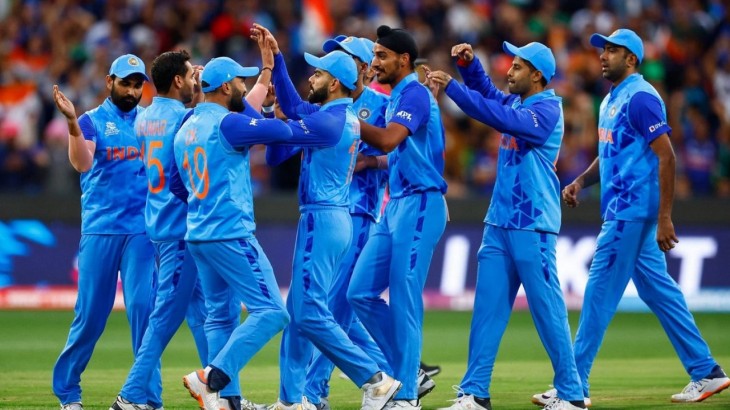 rishabh pant dinesh karthik in t20 world cup 2022