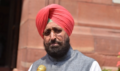 hindi-bajwa-claim-32-aap-mla-in-touch-with-congre-in-punjab--20230926154505-20230926161551