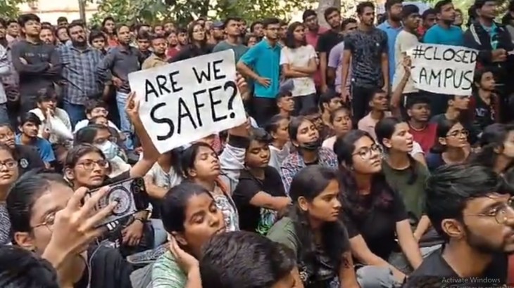 bhu students protest