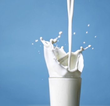 hindi-nabard-red-flag-low-milk-production-per-capita-availability-in-odiha--20231105113839-202311051