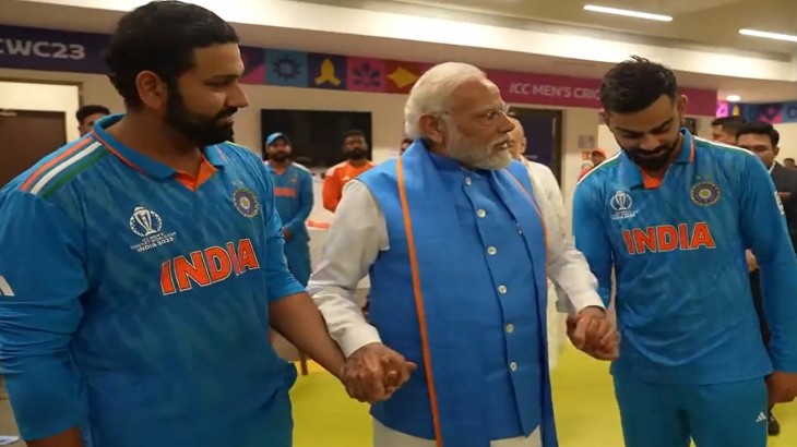 PM Modi With Team India