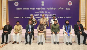 hindi-dg-ig-conference-dicuing-ecurity-of-border-cyber-threat-radicalization-and-threat-emerging-fro