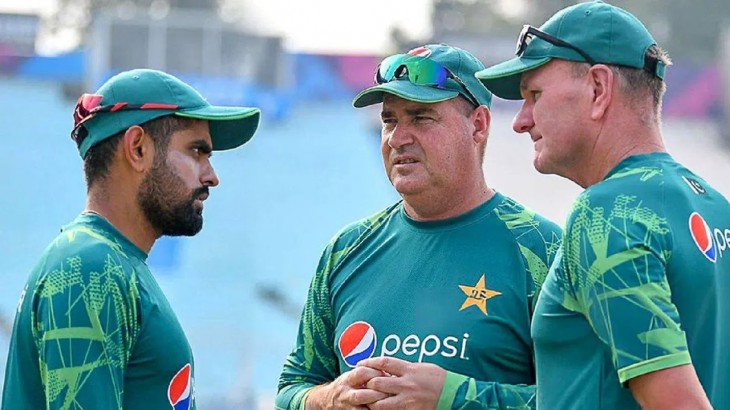3 foreign coach including mickey arthur resigned pcb
