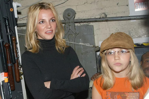 hindi-britney-pear-hare-candid-throwback-picture-of-herelf-with-iter-jamie-lynn--20240204111805-2024