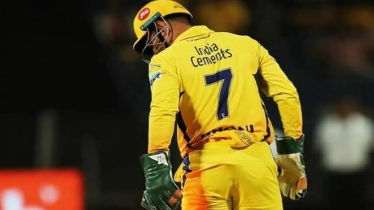 MS Dhoni chose 7 for his jersey number