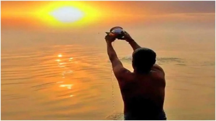 surya ko araghya dene ke fayde benefits of offering water to sun