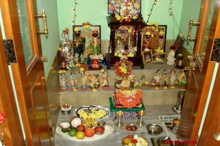 Vastu Tips do not do these things during puja in the temple mandir
