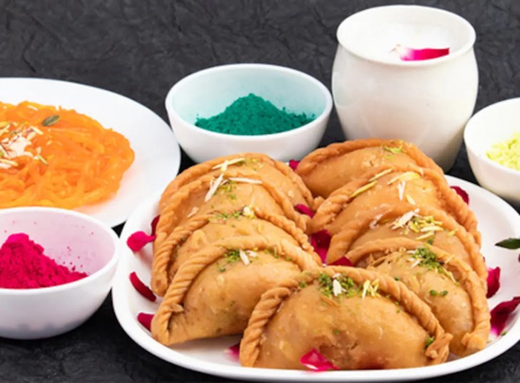 five different types of Gujiya