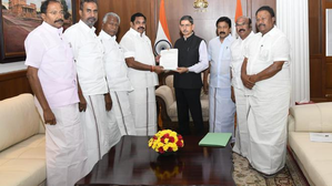 hindi-aiadmk-petition-tn-governor-for-inquiry-into-drug-traffiking-link-of-main-accued-jaffer-adiq--