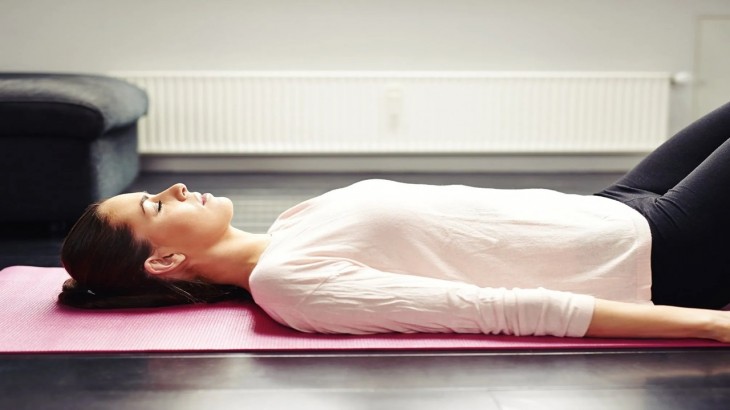 health benefits of sleeping on the floor