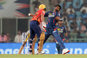 hindi-ipl-2024-allow-ball-to-come-to-you-not-try-to-force-it-off-front-or-back-foot-ay-hayden-on-how