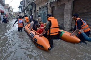hindi-71-killed-67-injured-in-rain-related-accident-in-pakitan--20240417152502-20240417155441